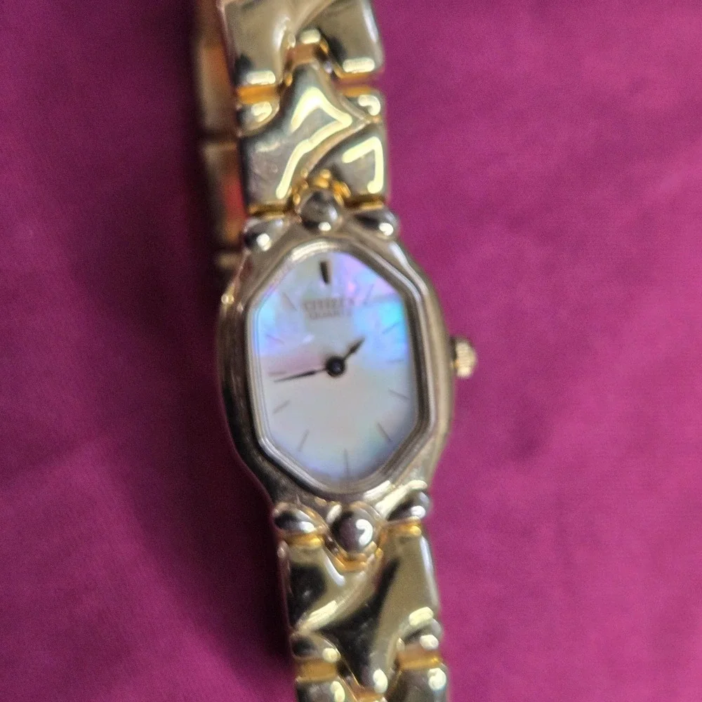 Citizen Women's Quartz Watch Gold Tone Bracelet MOP Dial 3220-326130 Parts
